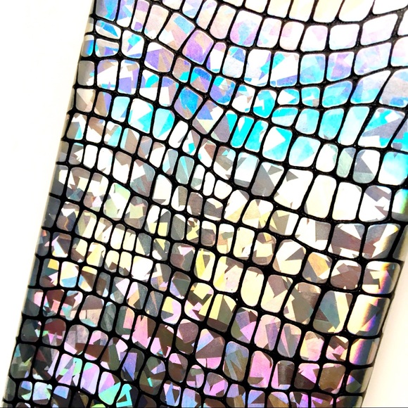 LAST ONE iPhone 7/8 Case Iridescent Scales - Picture 4 of 6
